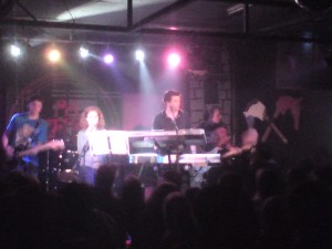 APERITIV Band... 1
